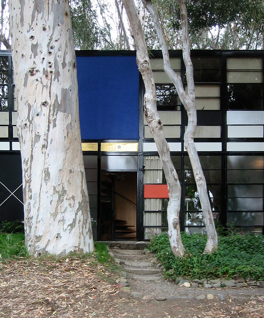 Eames House (Case Study House 8) exterior entry, Pacific Palisades, California