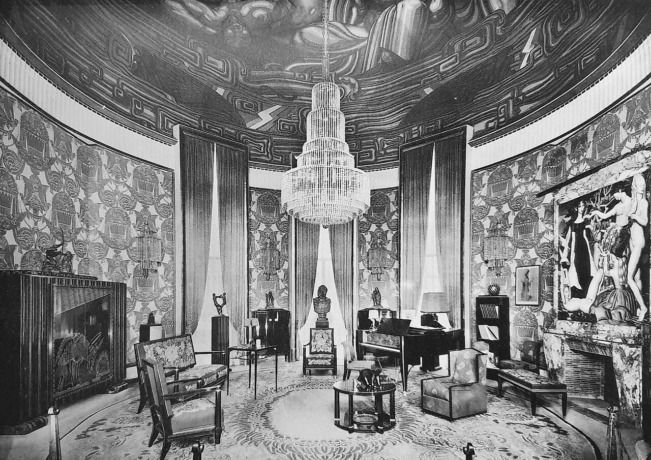 Salon of the Hôtel du Collectionneur at the 1925 Paris Exposition