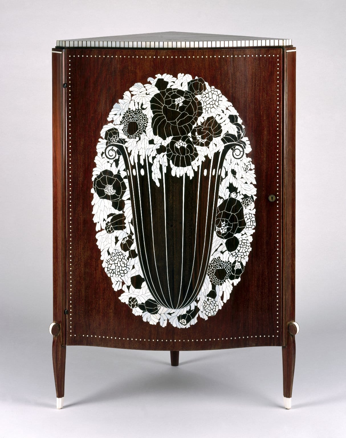 Art Deco furniture by Émile-Jacques Ruhlmann, 1920s — the kind of luxury object Jared Goss examines in Art Deco Style as a negotiation between ornamental tradition and industrial production
