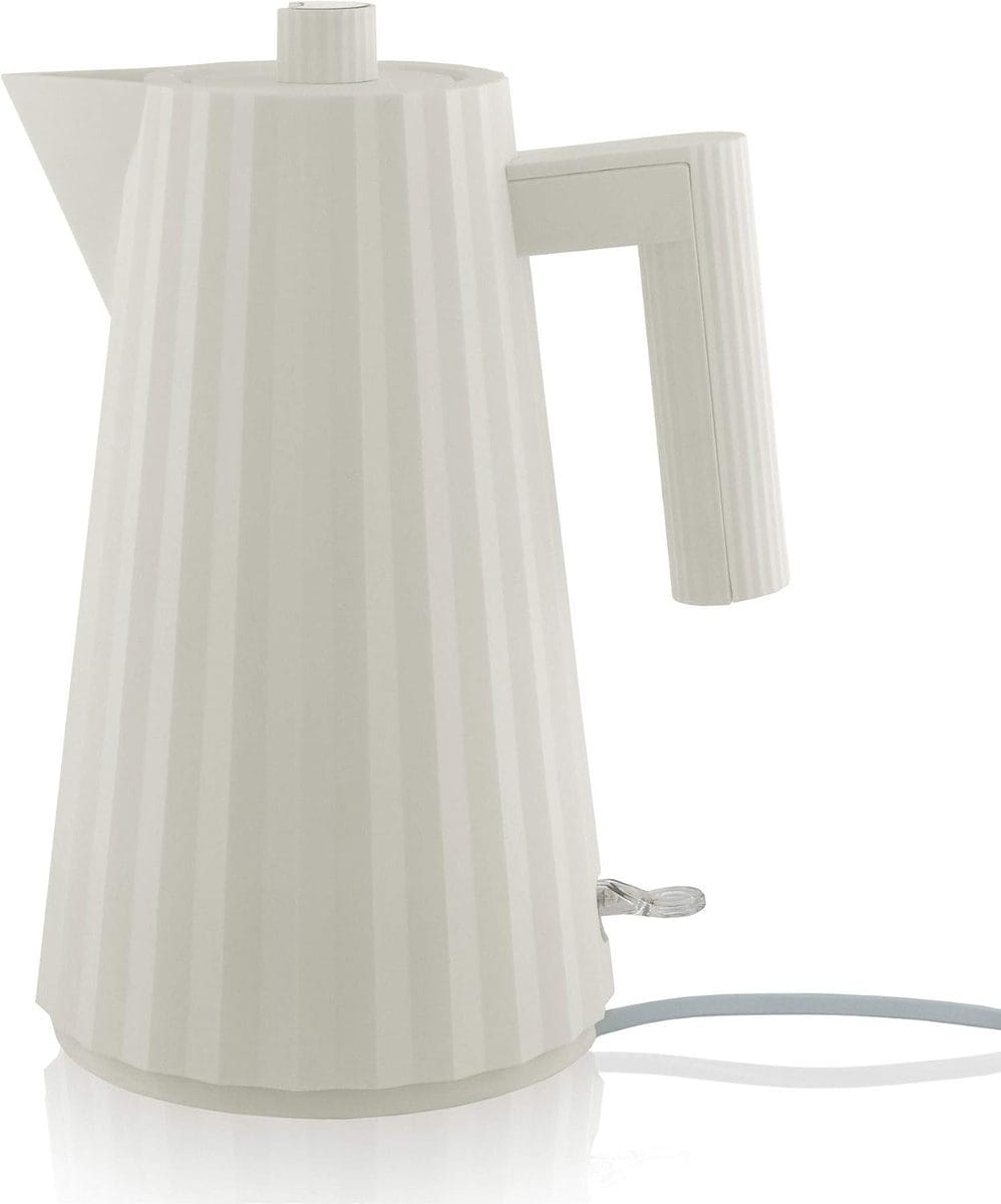Alessi Plissé electric kettle in white thermoplastic resin, US plug, designed by Michele De Lucchi
